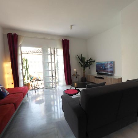 Ollerias Roomalaga By Bossh Apartments Luaran gambar