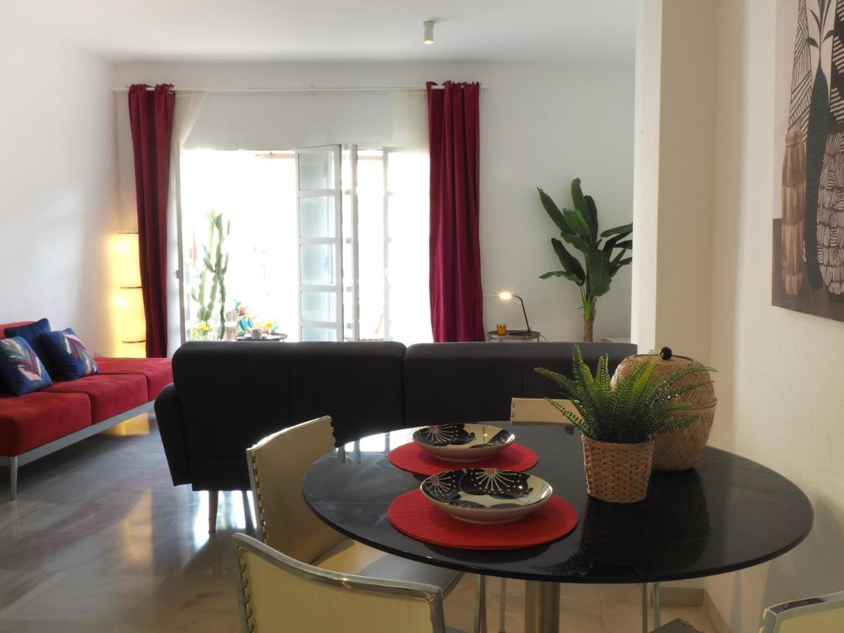 Ollerias Roomalaga By Bossh Apartments Luaran gambar