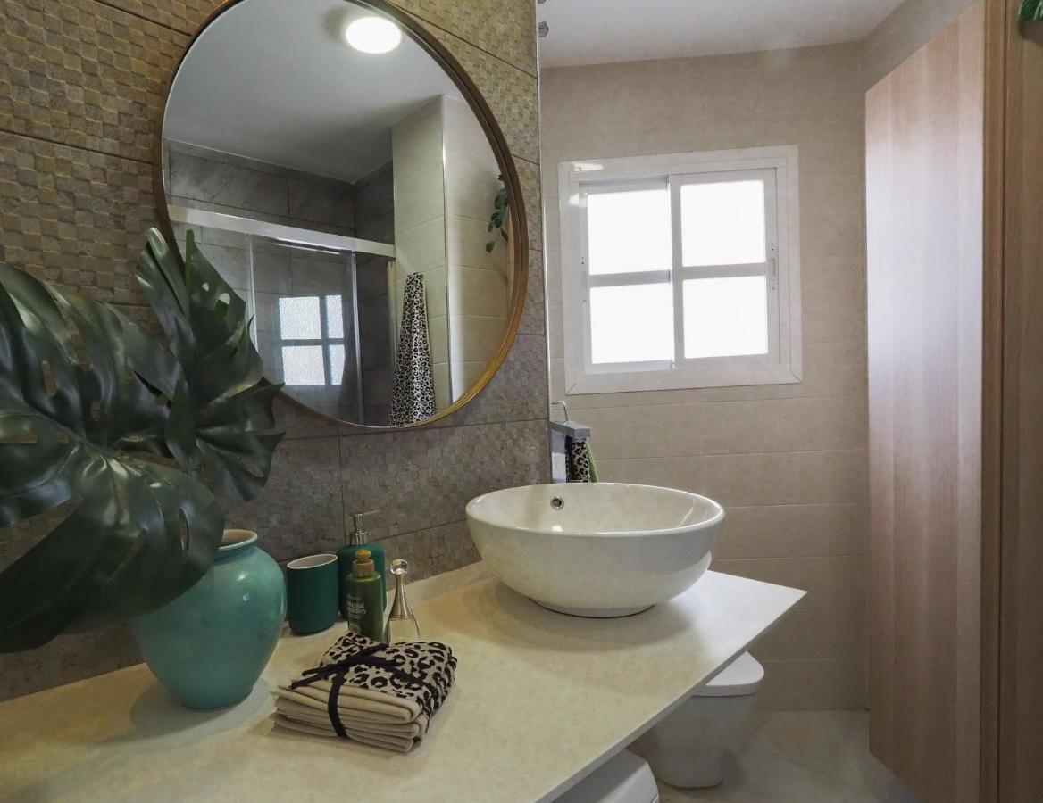 Ollerias Roomalaga By Bossh Apartments Luaran gambar