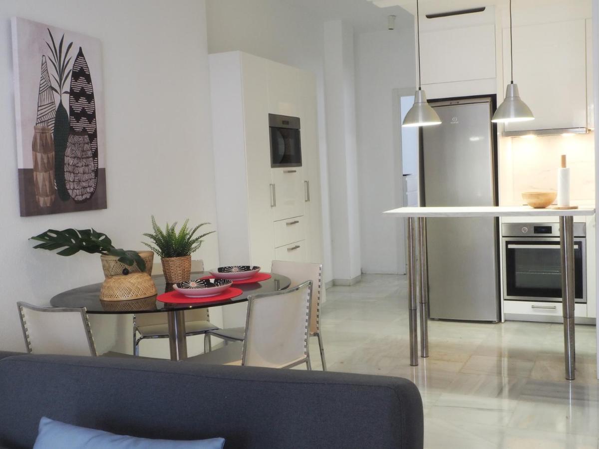Ollerias Roomalaga By Bossh Apartments Luaran gambar